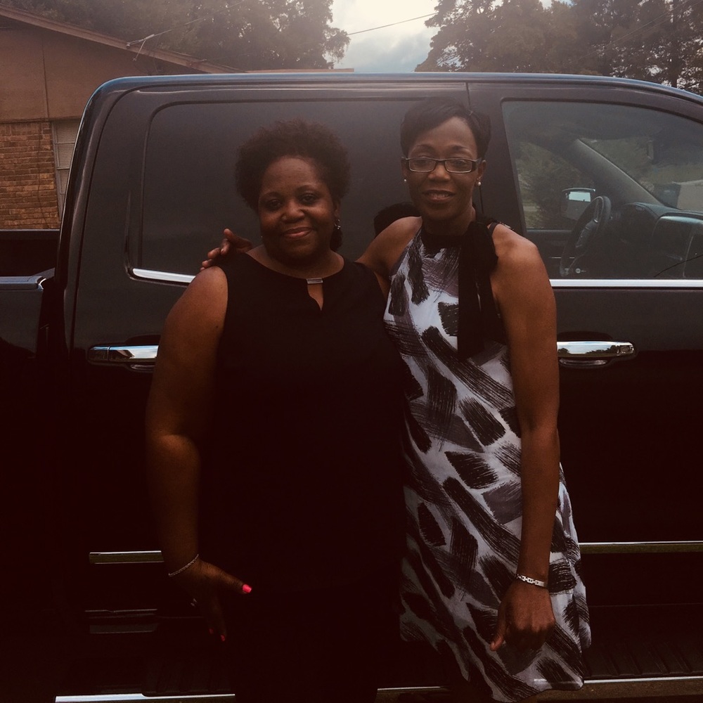 Meet your Posher, Ora